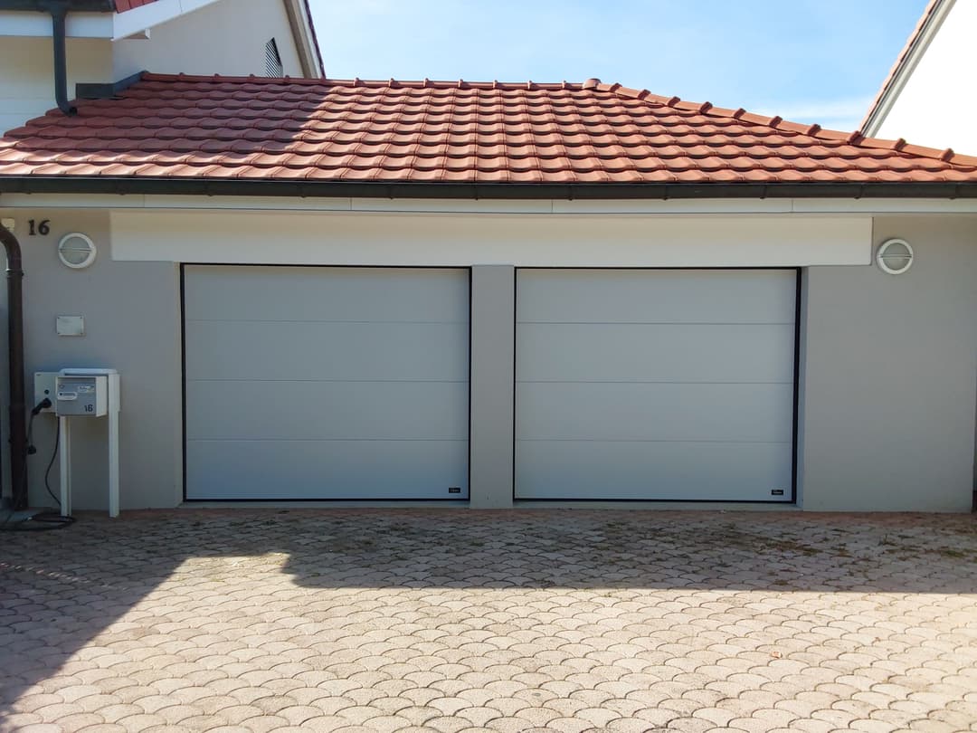 Porte de garage sectionnelle