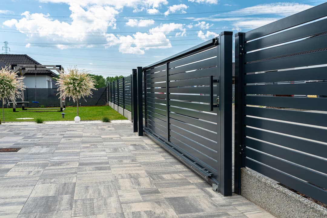 Installation portail coulissant