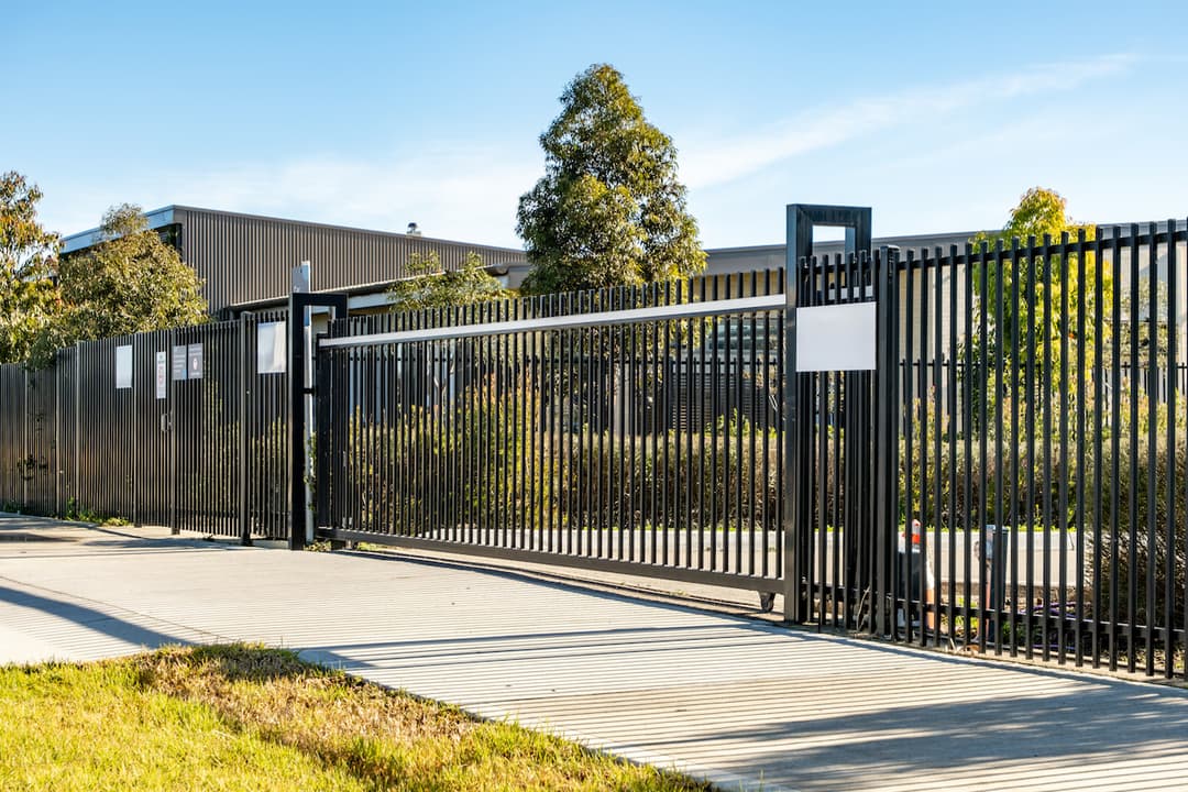 Portail sur mesure acier ou aluminium